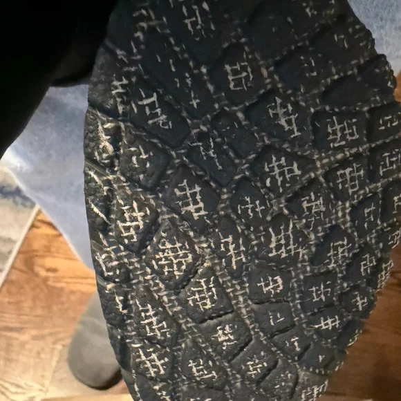 Born Black Heeled Boots - Picture 8 of 9